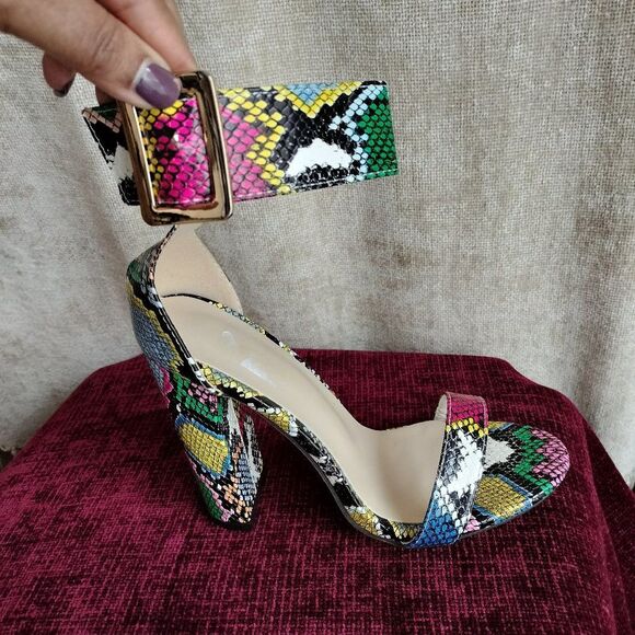 Women's Multicolor Snakeskin Ankle Strap Block Heel Sandal Size 39 - Picture 1 of 9